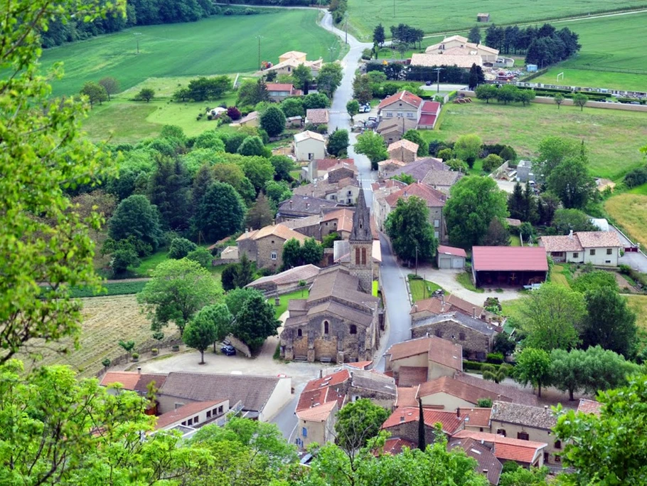 Le village de Chateaudouble