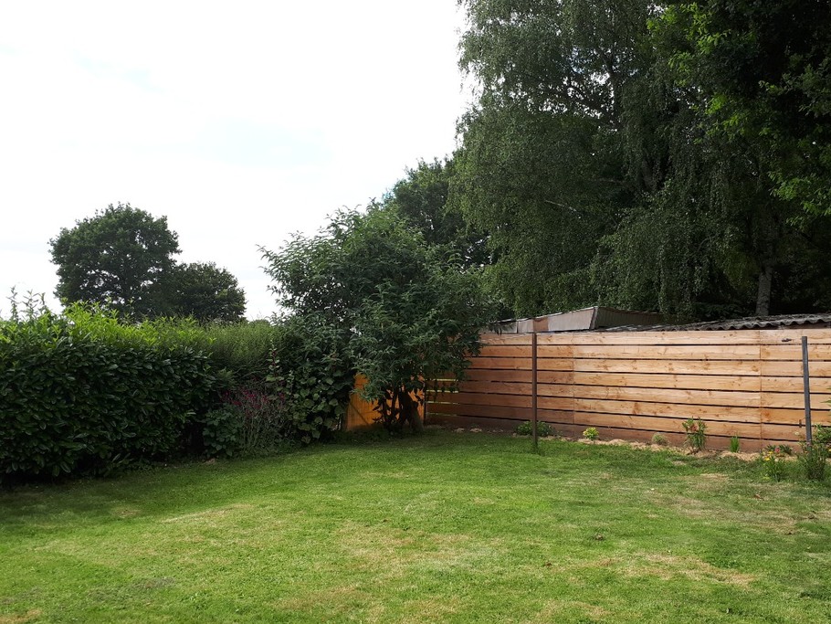 Jardin à l'arrière