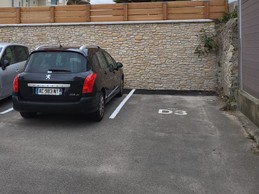 PARKING PRIVE   derrière la résidence Aurore  - emplacement  D3