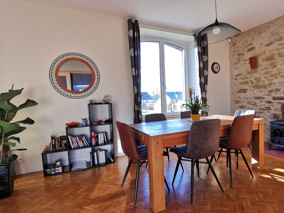 séjour avec poêle à bois