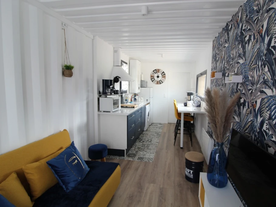 Pièce de vie - Gîte Timéo Container Maritime à Bains-les-Bains