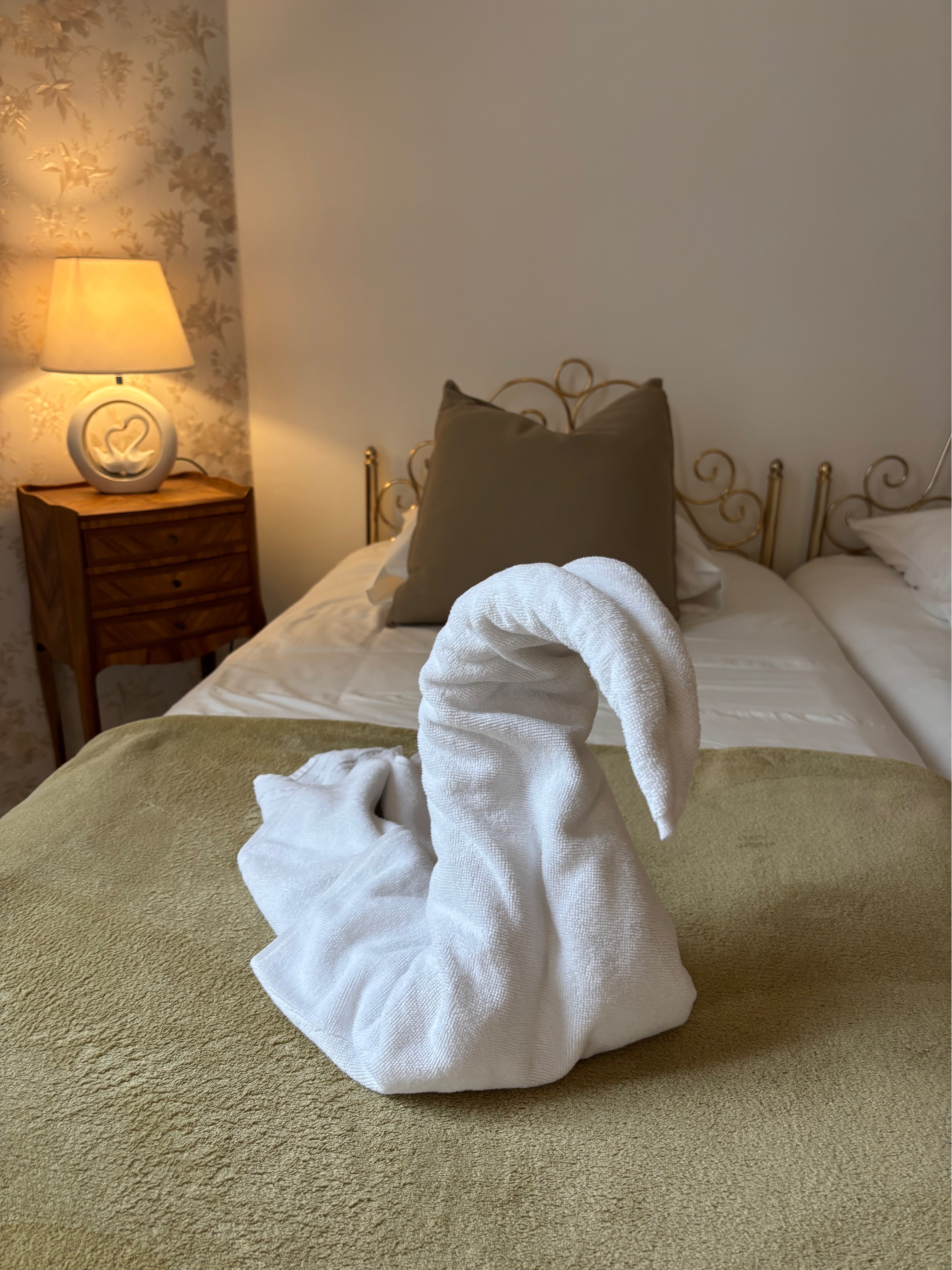 2 single beds