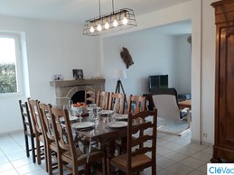 Maison indépendante 5 minutes (voiture de la plage) 8/9 personnes - Matignon - Côtes d'Armor - Bretagne - salle à manger