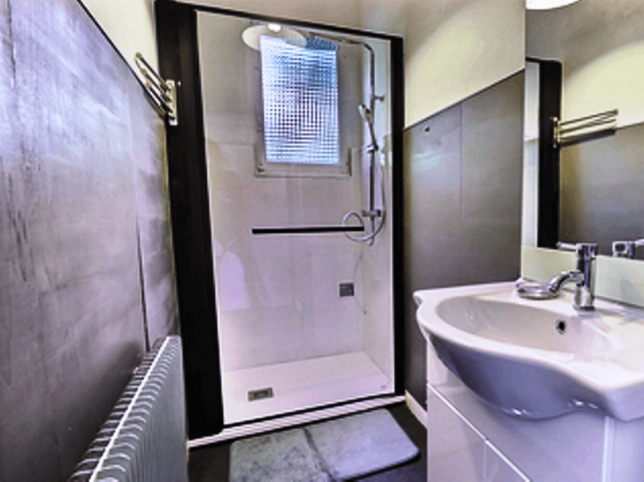 Salle d'eau chambre A