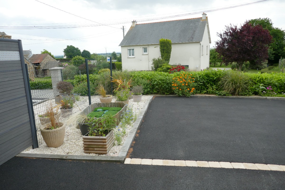 vue extérieure,Location Clévacances, Gites 4 personnes ,Logis 1 de Plain Pied