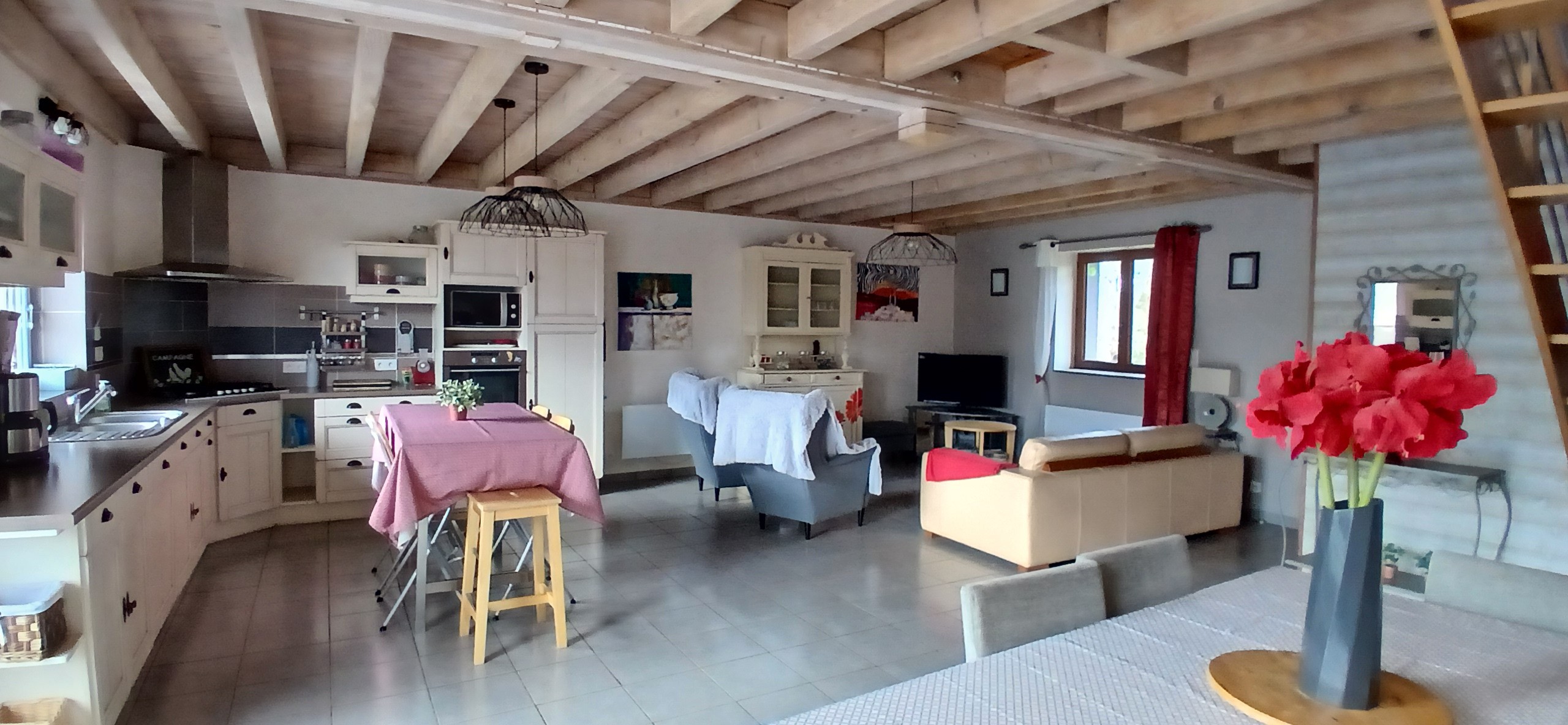 Aloreedubois, gîte 6 pers., Saint Ours les Roches, Puy de Dôme, Pièce de vie