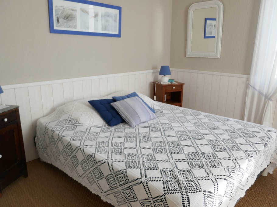 Bedroom 1 bed 160 x 200