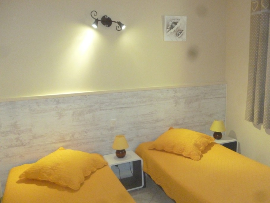 La chambre à 2 lits simples