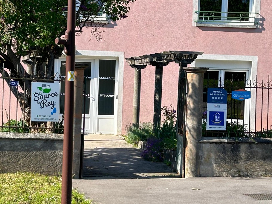 Gites La Source du Rey - Classé 4*, 3 clés chez Clévacances et labellisé Tourisme et Handicaps pour les 4 handicaps