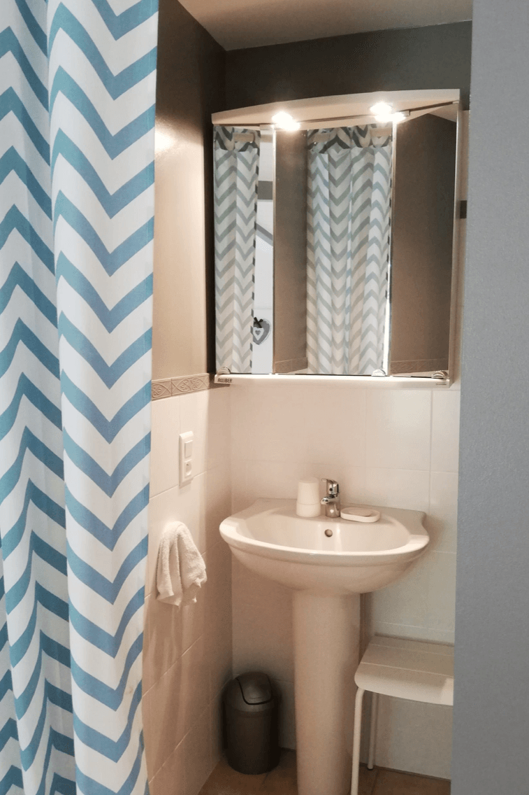 Salle d'eau privative - Chambre 1 - Dormir - Zen - Décoration - La Pinède Guesthouse - Gîte - Vielle-Saint-Girons - Landes -
Crédit photo : Céline