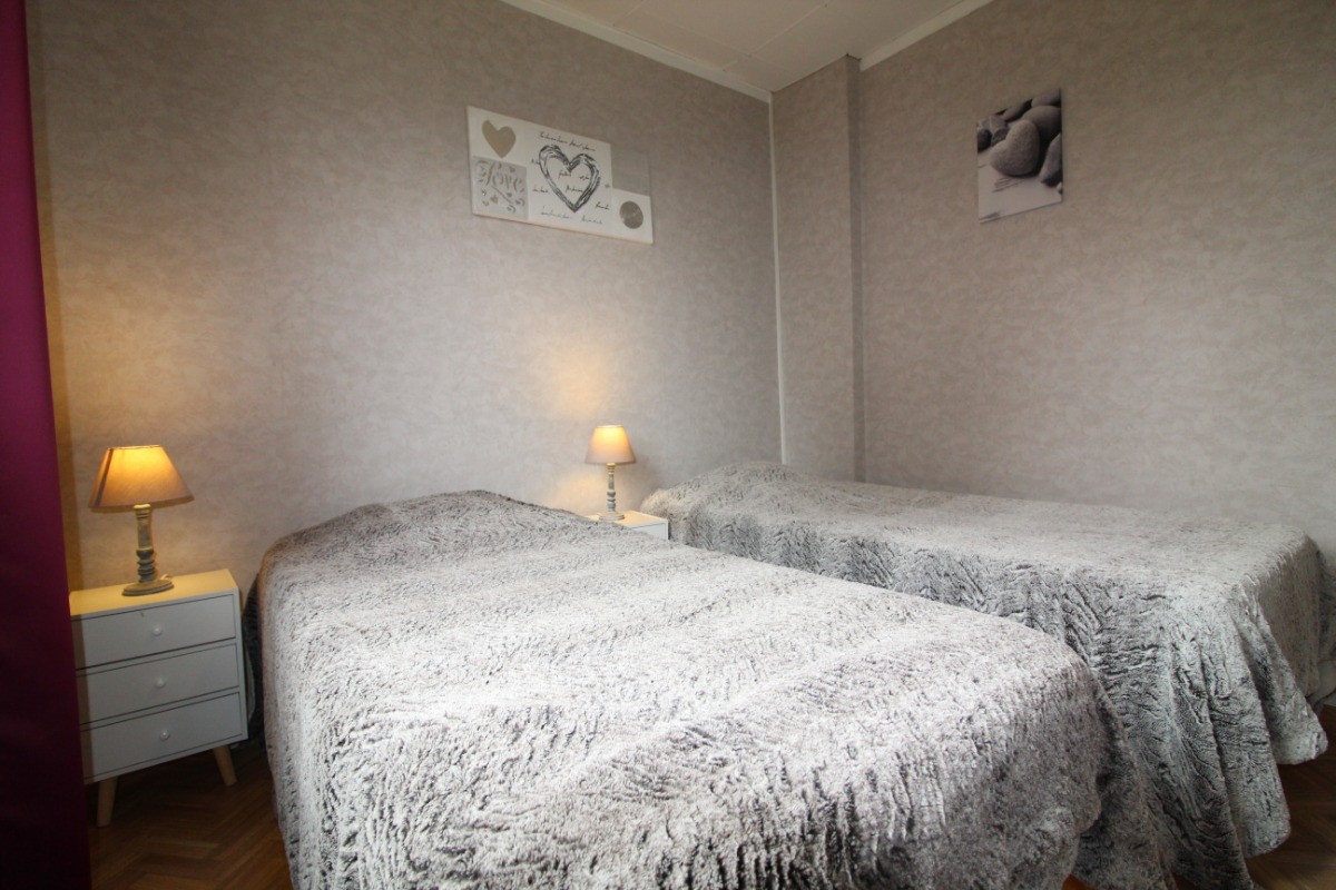 Chambre n°1 : 2 lits 90x190 - Gîte Chez Lucie