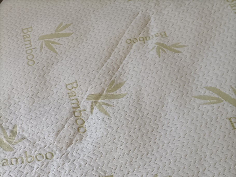 Protège-matelas en bambou