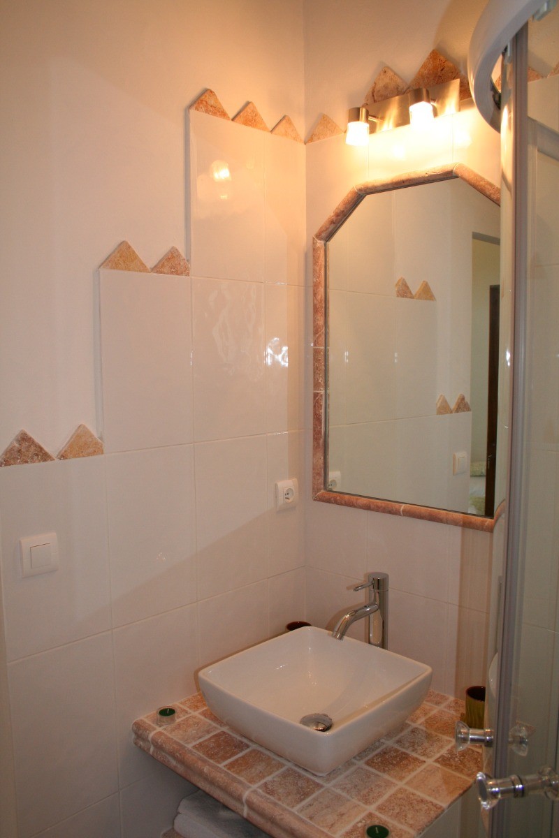 Salle d'eau 1er étage chambre l'Olivier