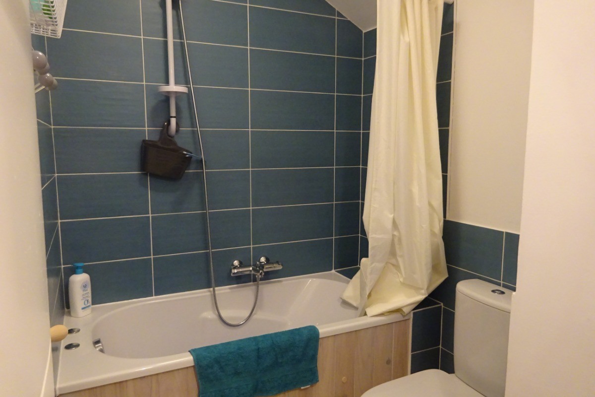 la salle de bain de la chambre Azalée