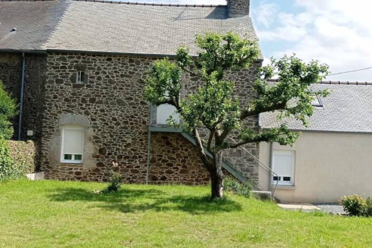 Location Mme Thebault - Maison 4 personnes en campagne entre Dinan et les magnifiques plages de St Jacut de la Mer