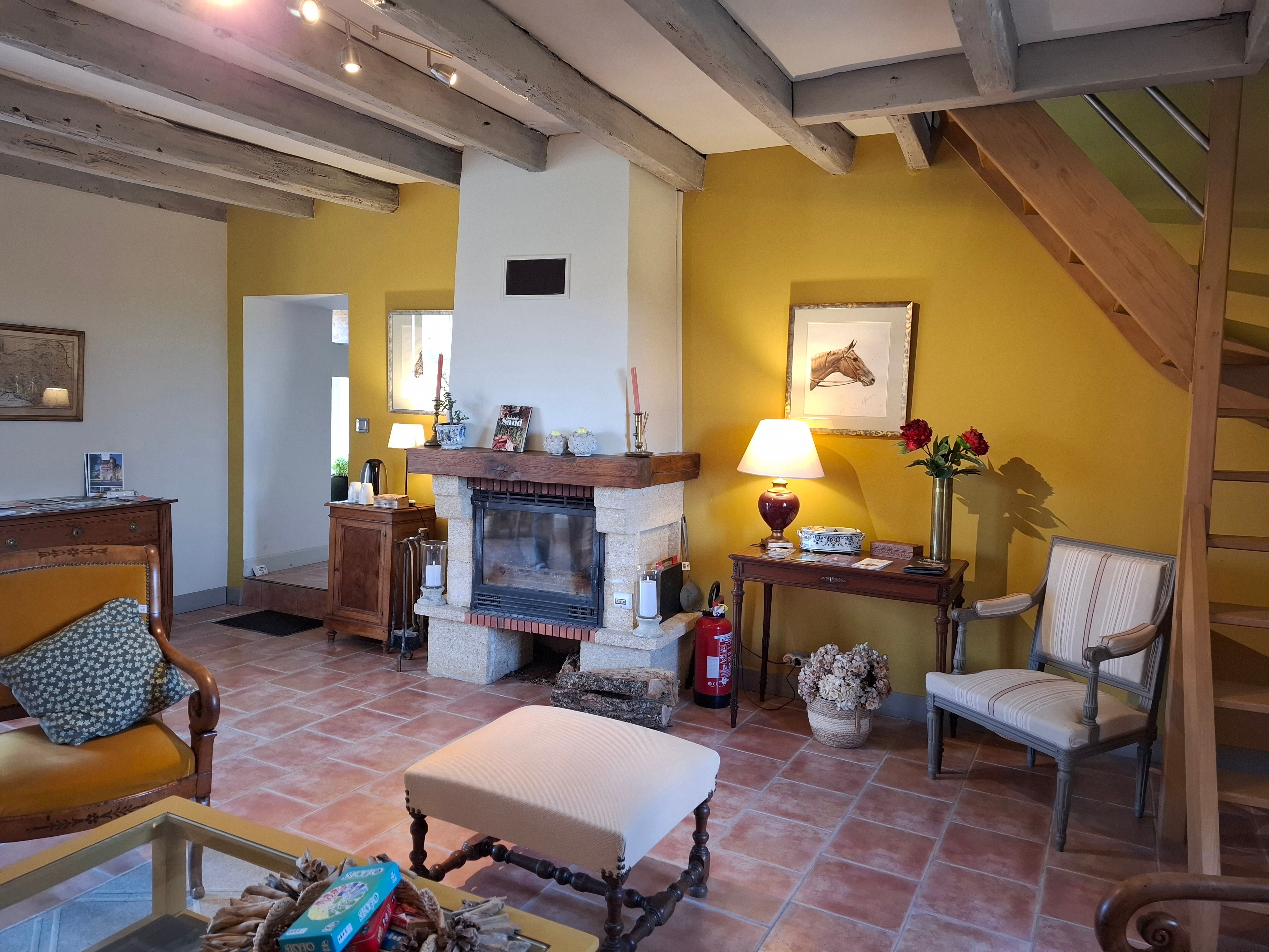 Grand Salon détente, lecture avec cheminée