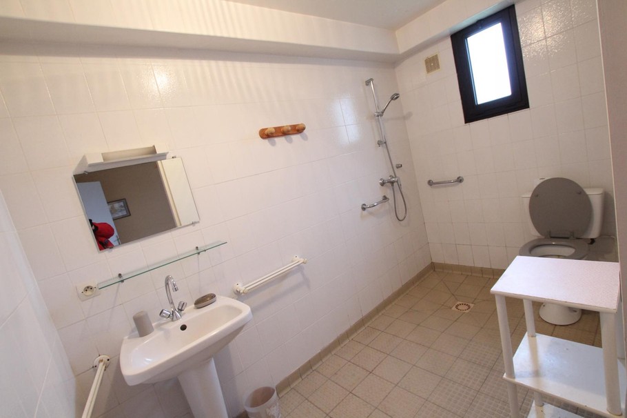 ground floor shower room