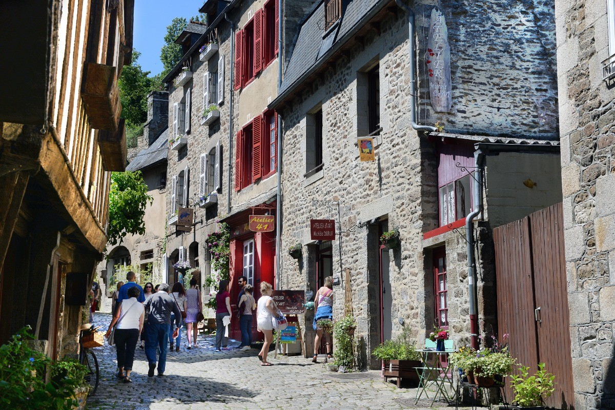 Dinan, ville médiévale d'art et d'histoire au cœur de la Rance.
Crédits photos : CAD22 TORRUBIA-Bruno