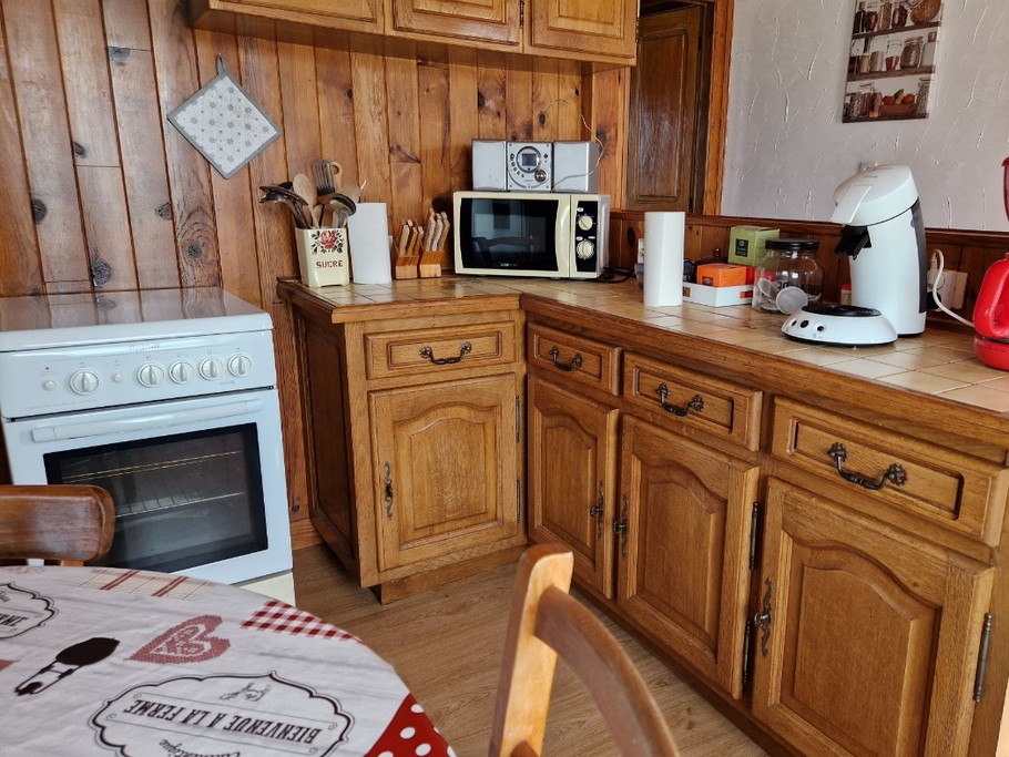 Cuisine équipée - Gîte Vosgien Chez Capucine et Mirabelle à BELLEFONTAINE 88