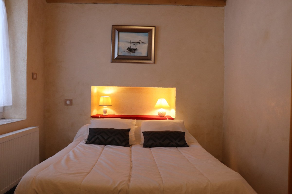 grand lit chambre 2
