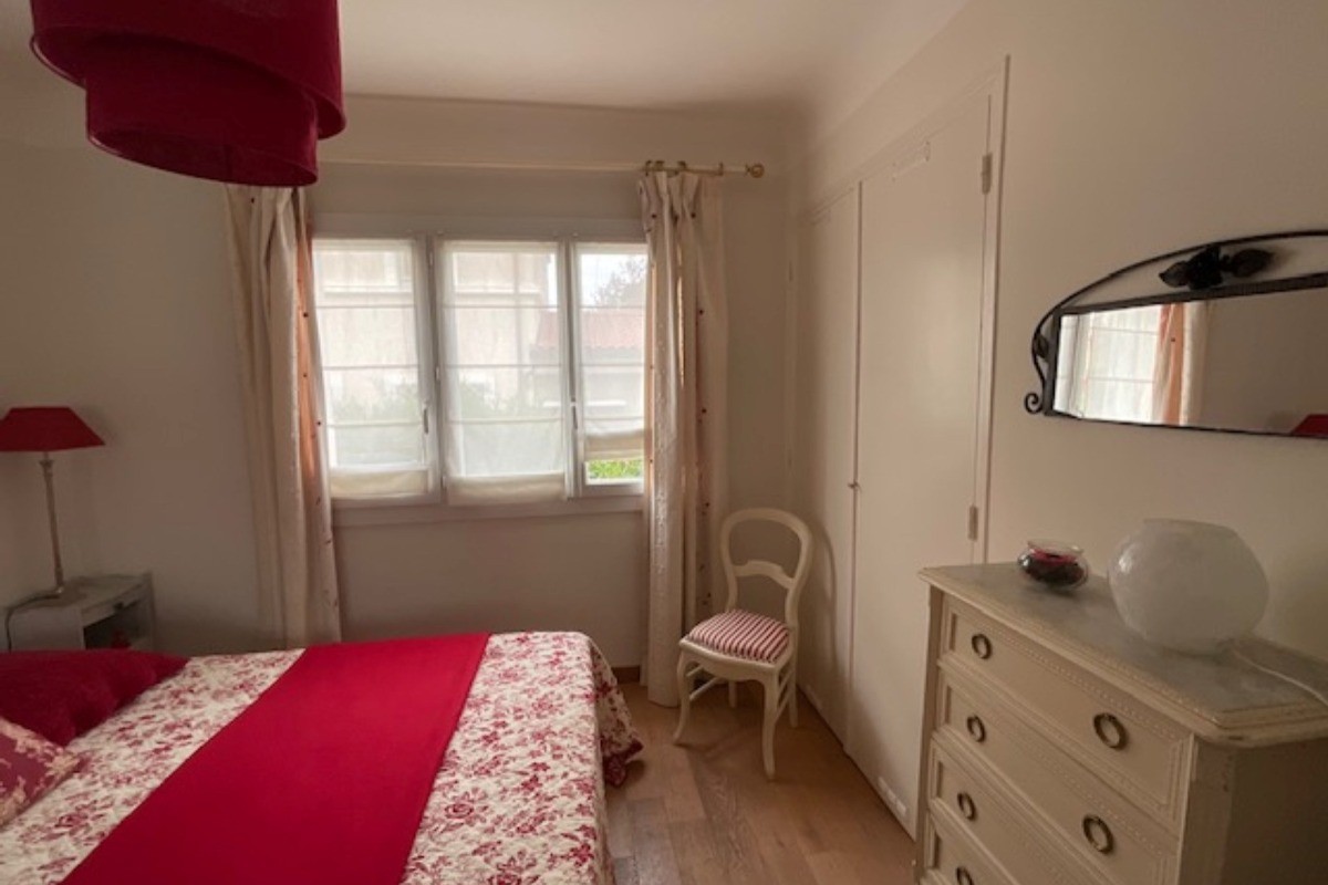 La chambre - Appartement T2, Le Clos de la Buge (Sanary sur Mer, Var)
