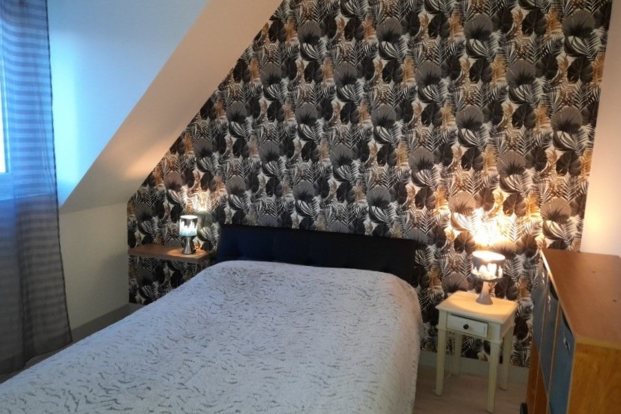 Chambre pour 2 personnes avec rangements (lit 140x190 cm)