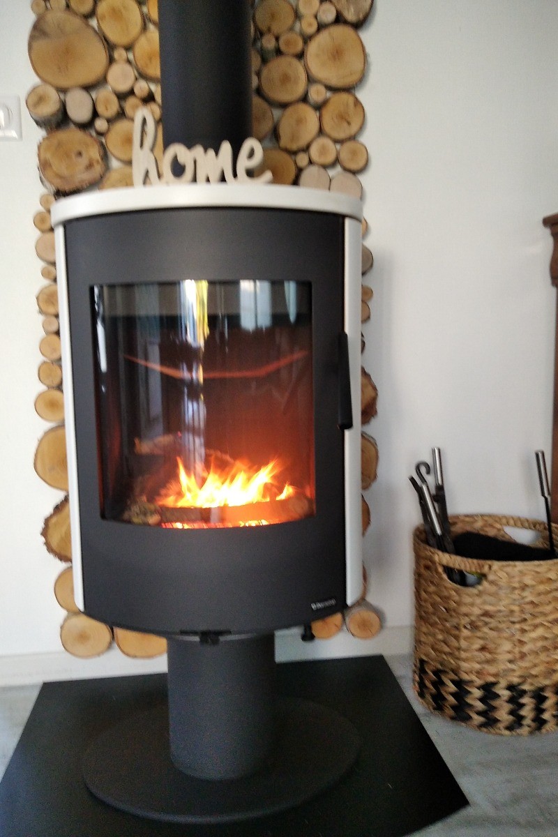 Petit déjeuner au coin du feu....