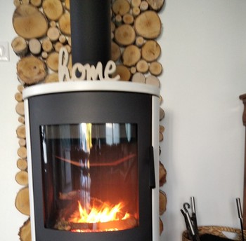 Petit déjeuner au coin du feu....