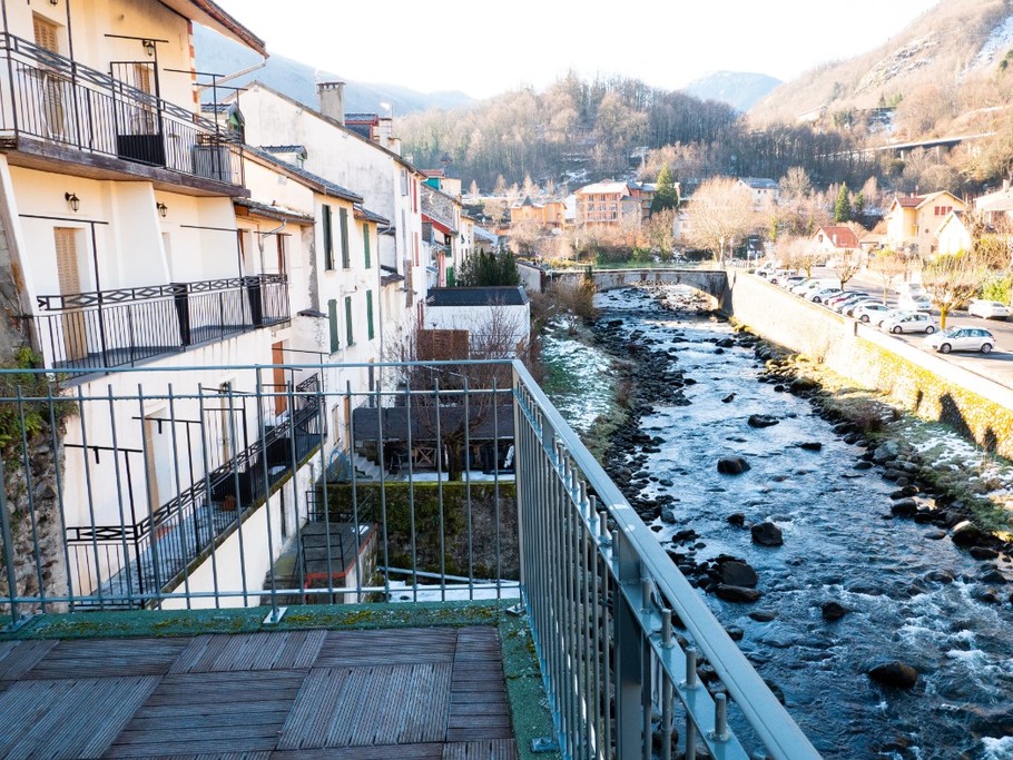 Vue rivière depuis la terrasse