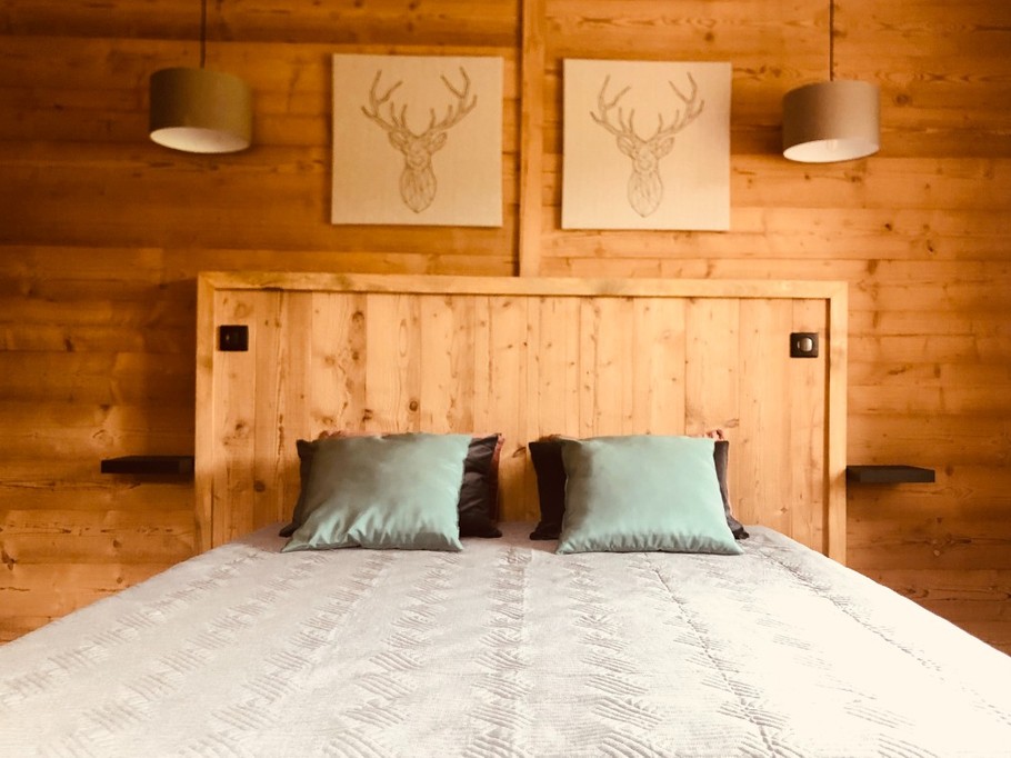 Chambre avec un lit 160X200
Salle de douche attenante