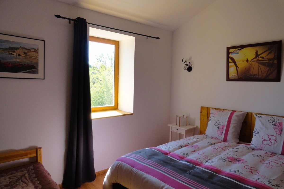 Ferme Passion - Chambre Dombes - Lit 160x190