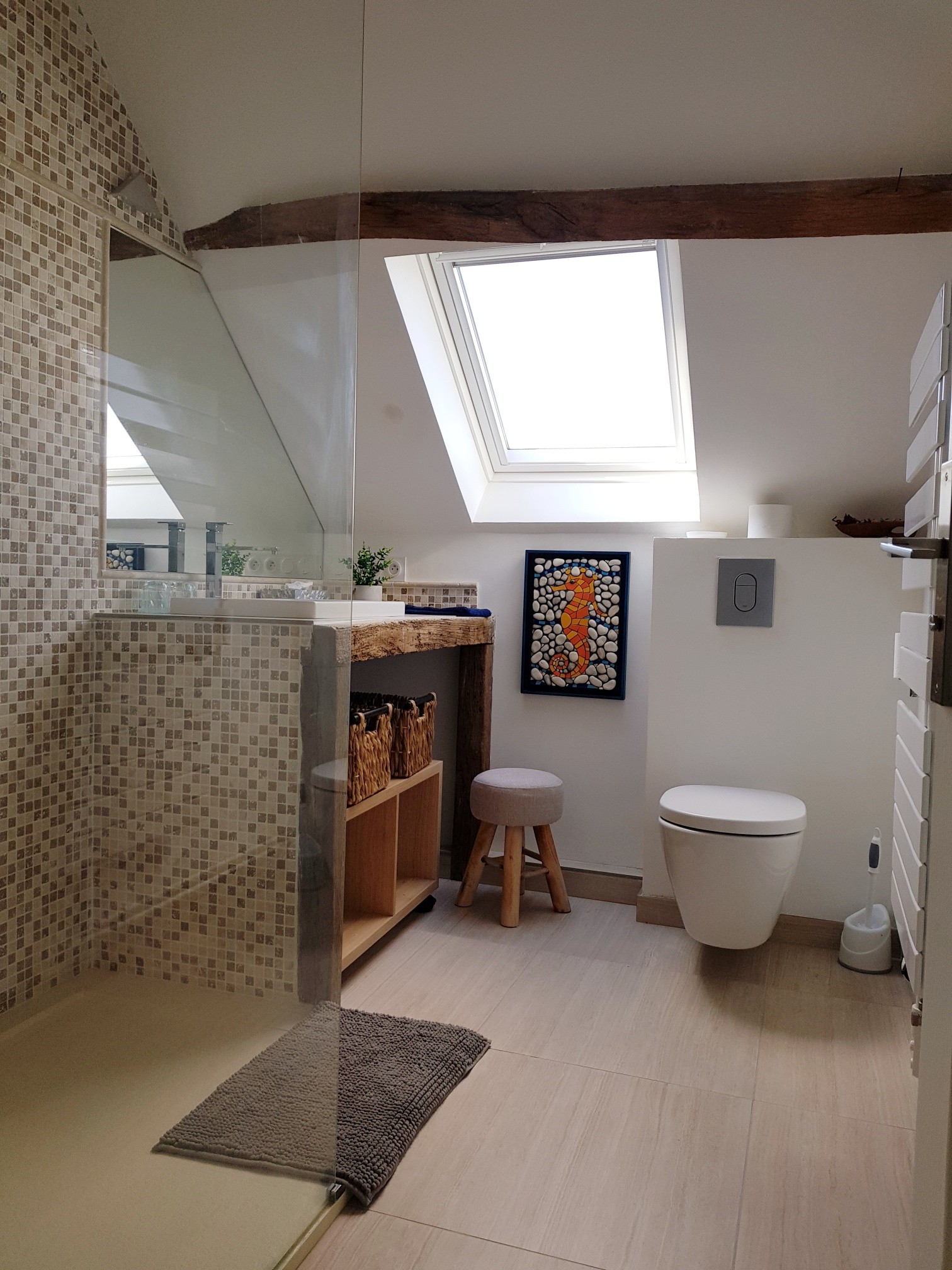 Salle d'eau partagée entre les chambres "héron" et cigogne"