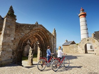 Phare et Pointe de Saint Mathieu à Plougonvelin