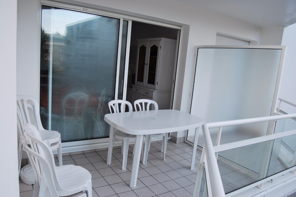 terrasse coté pins