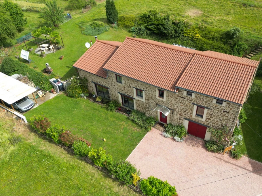 La propriété vue d’en haut
