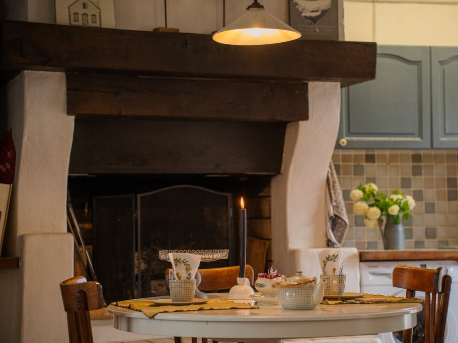 espace repas et cuisine