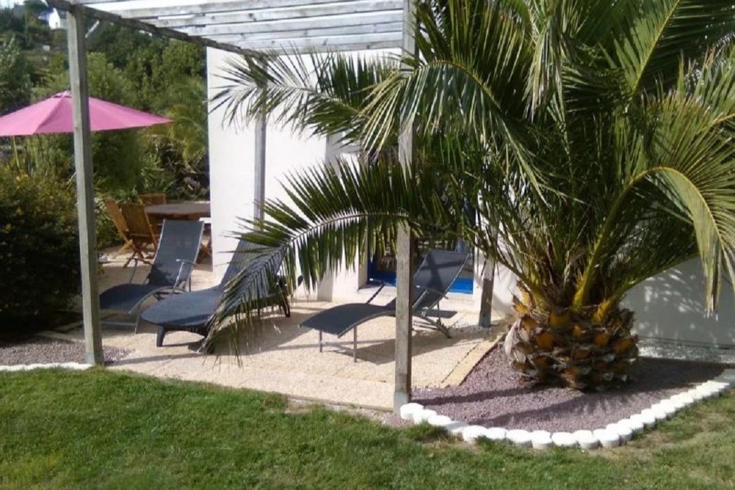 Terrasse avec transats