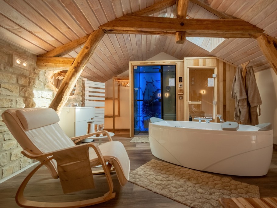 Chambre avec espace bien-être