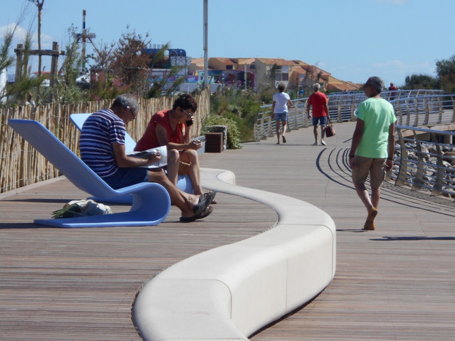 Passerelle pour la promenade