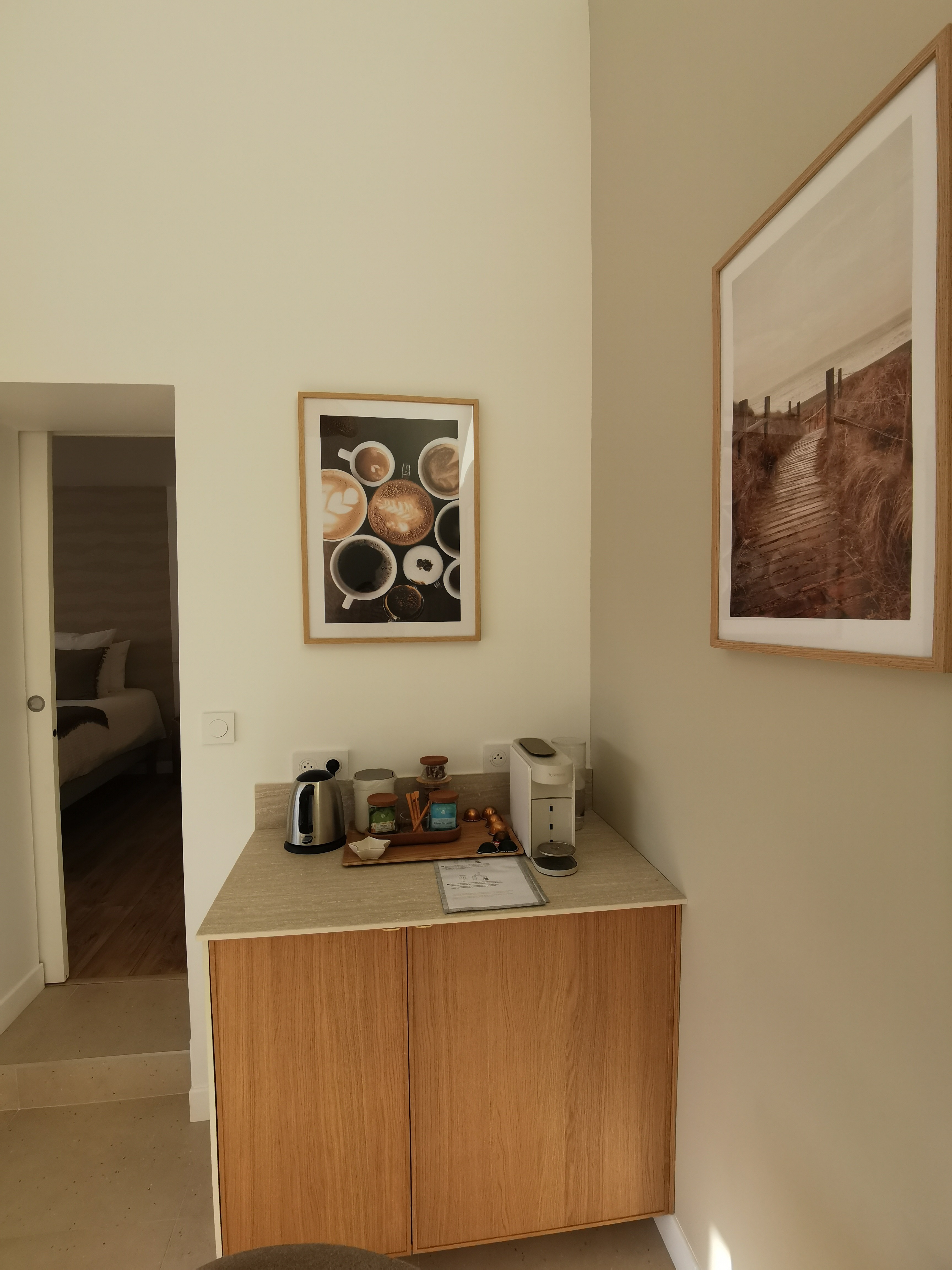 Mini Bar
