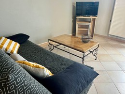 Salon avec canapé convertible