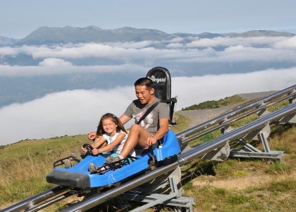 Hautacam, Parc de Loisirs,Mountain Luge, station de Skis.