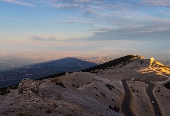 Le célèbre Mont Ventoux ©F. De Gardebosc