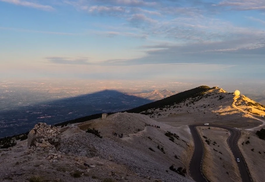 Le célèbre Mont Ventoux ©F. De Gardebosc