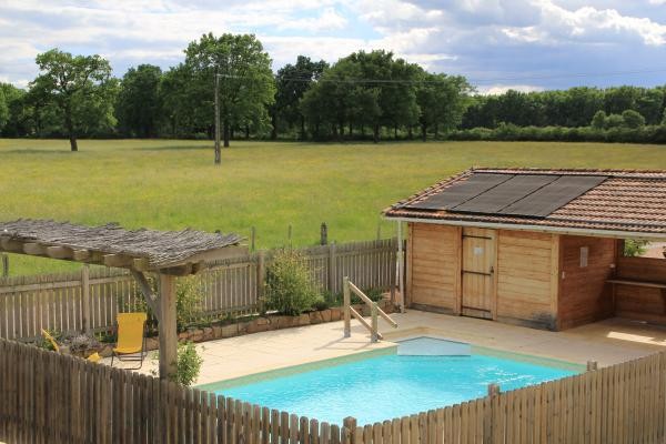 Gîte de grande capacité avec piscine à la campagne - Piscine