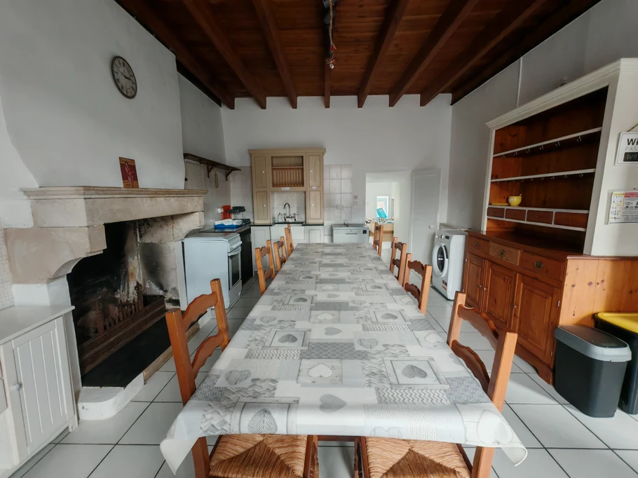 Kitchen - Dining room