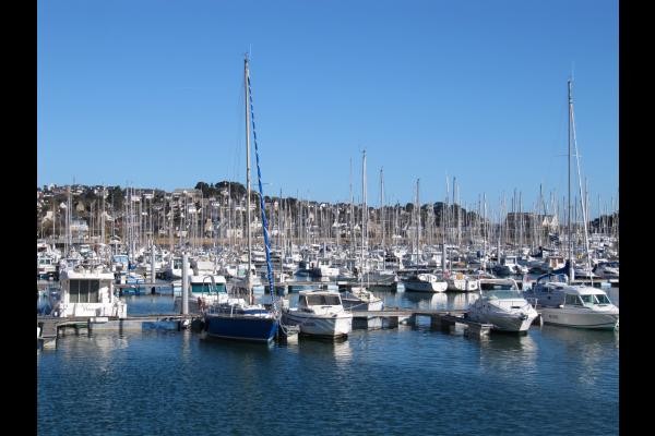 Port de Perros-Guirec à 800m