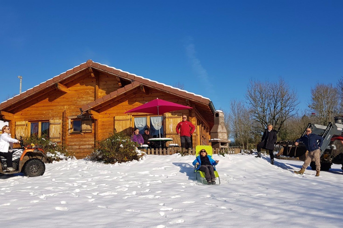 Animations sous la neige (chalt avec sauna)