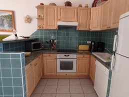 Gîte les clapas - la Maison Verte - Cuisine