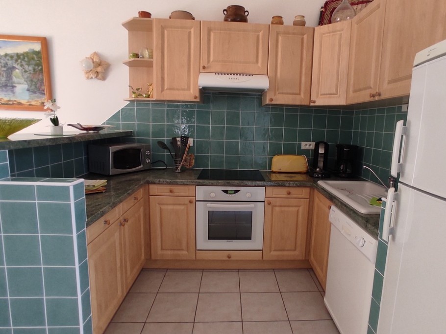 Gîte les clapas - la Maison Verte - Cuisine